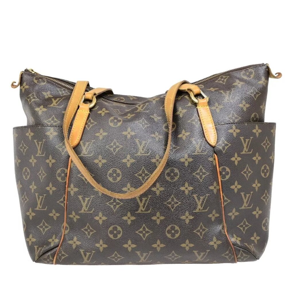 LOUIS VUITTON Logo Totally MM Shoulder Bag Monogram Leather Brown M56689 13EB358